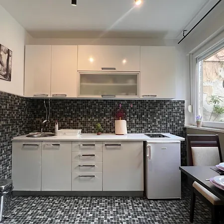 Apartment Cozy Nest Belgrade